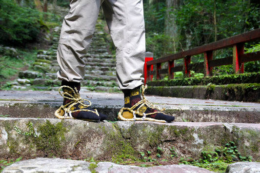 [Booking Request] Mt. Horaiji climb in rice grass sandals